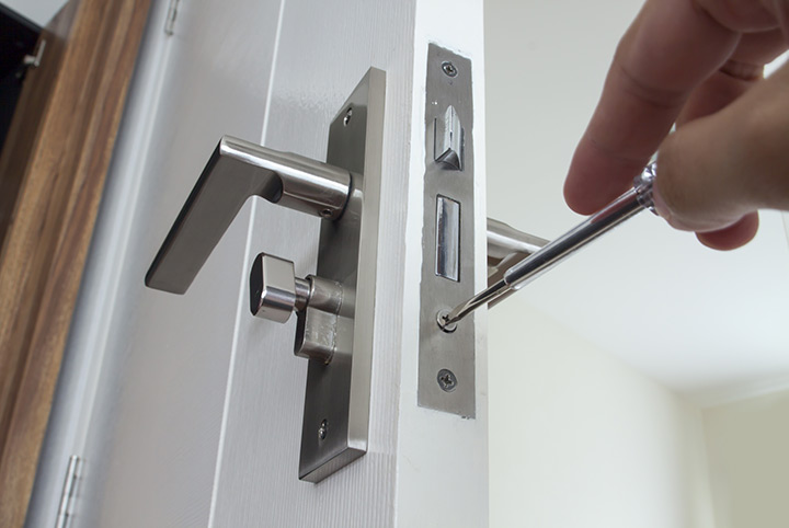 Our local locksmiths are able to repair and install door locks for properties in Gainsborough and the local area.